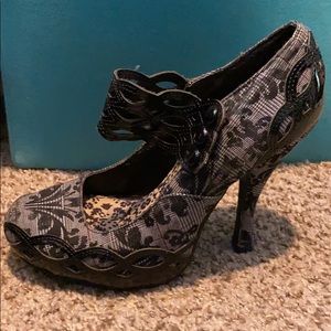 Super cute black and grey heels